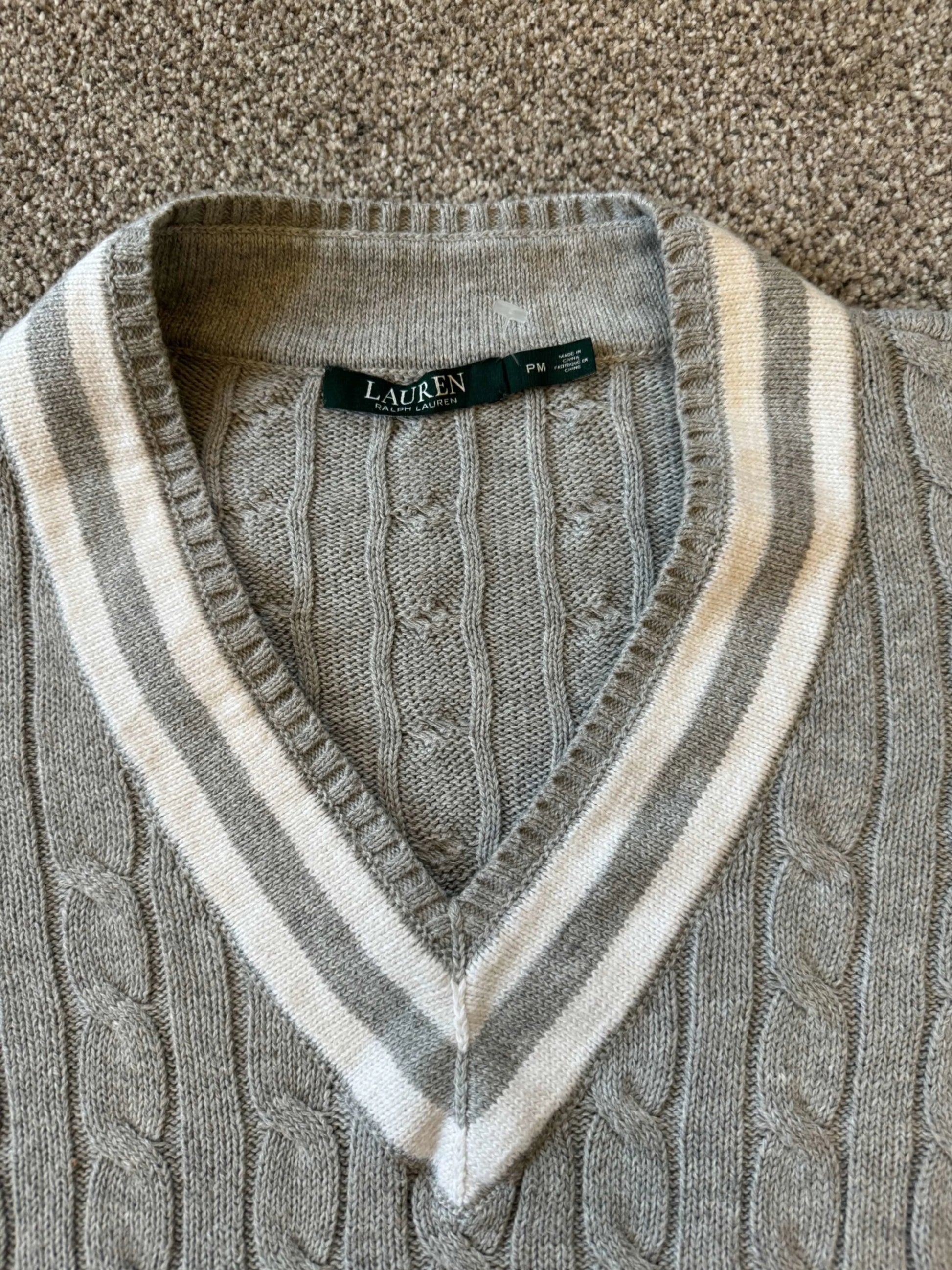 Womans Medium Ralph Lauren Grey Cable Knit